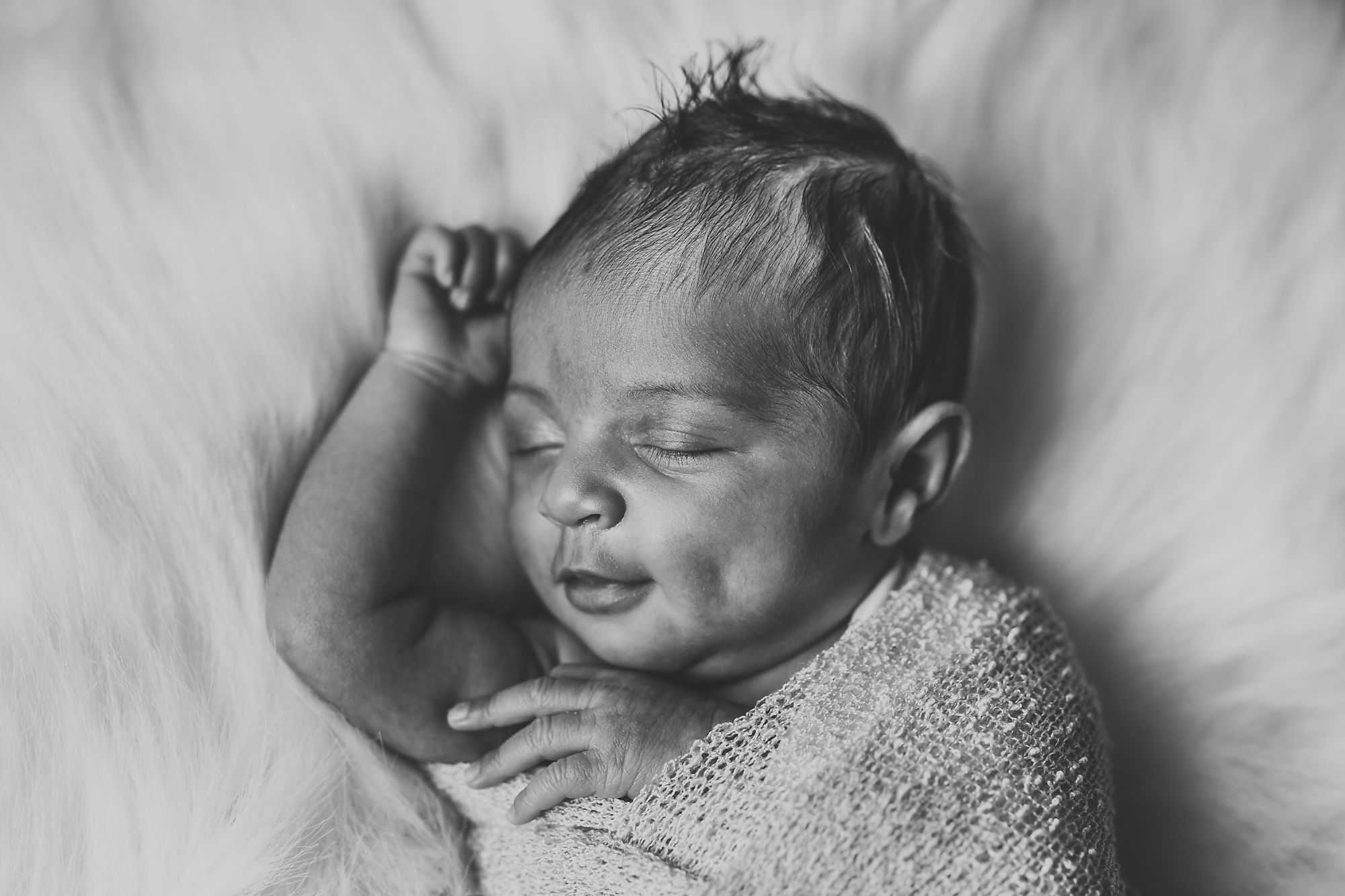 Black and white newborn portrait. Lifestyle newborn photography session with Guelph Newborn Photographer Jennifer Blaak.