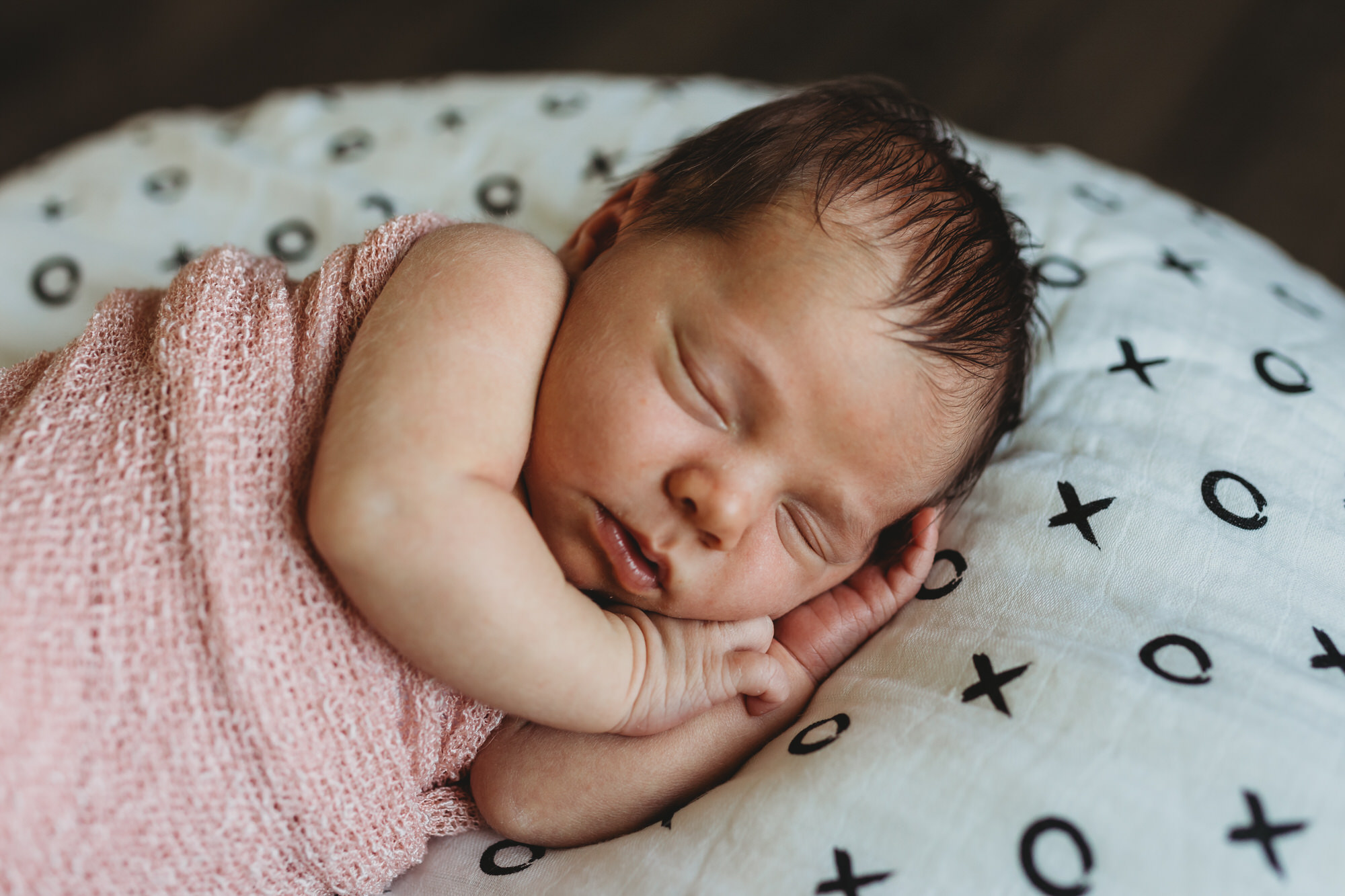 Dundas Newborn Photographer - baby in pink blanket